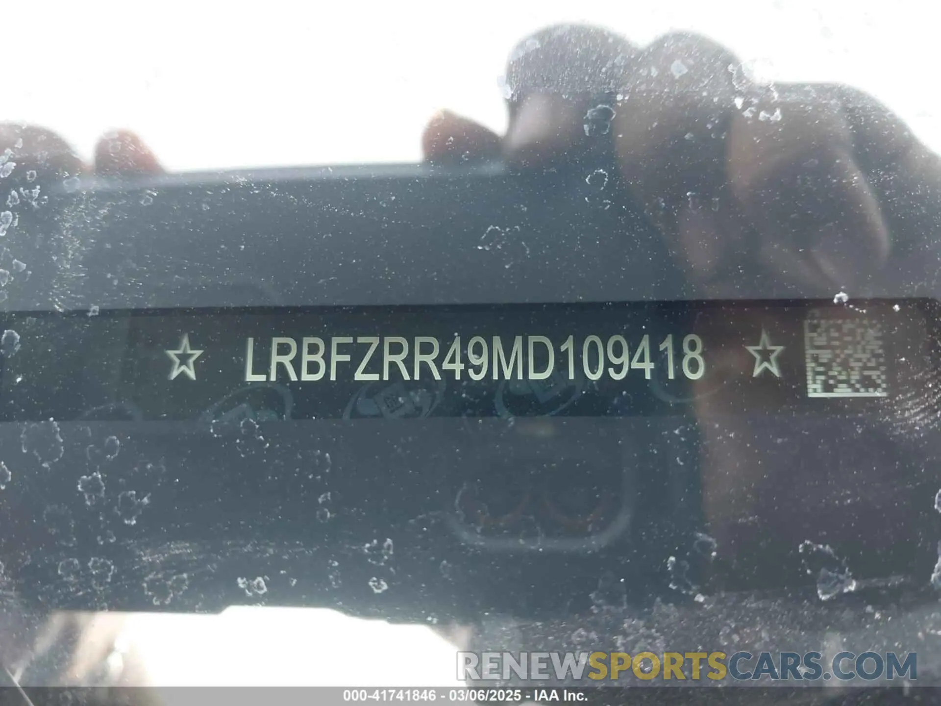9 Photograph of a damaged car LRBFZRR49MD109418 BUICK ENVISION 2021