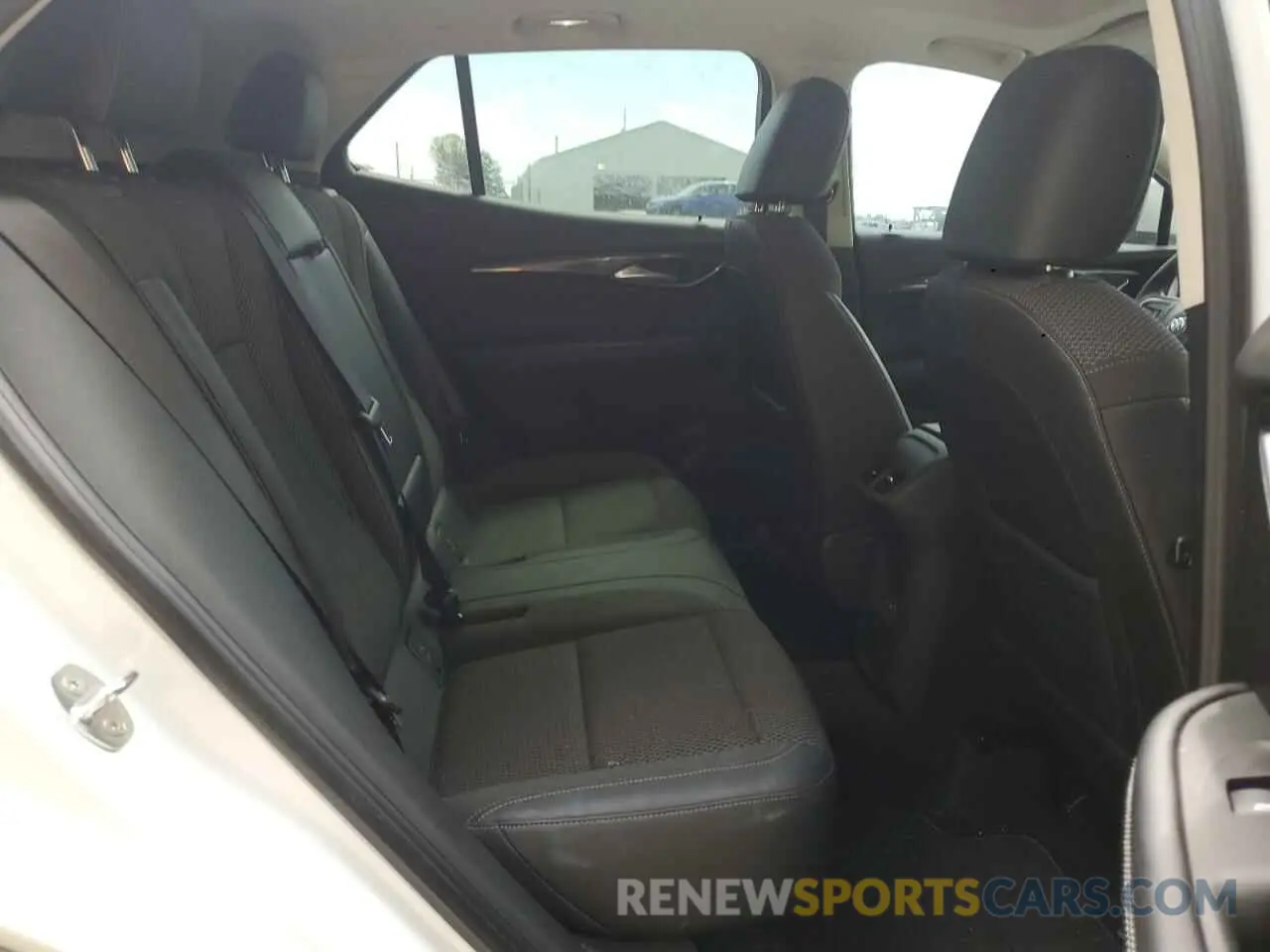 10 Photograph of a damaged car LRBAZLR40ND117688 BUICK ENVISION 2022