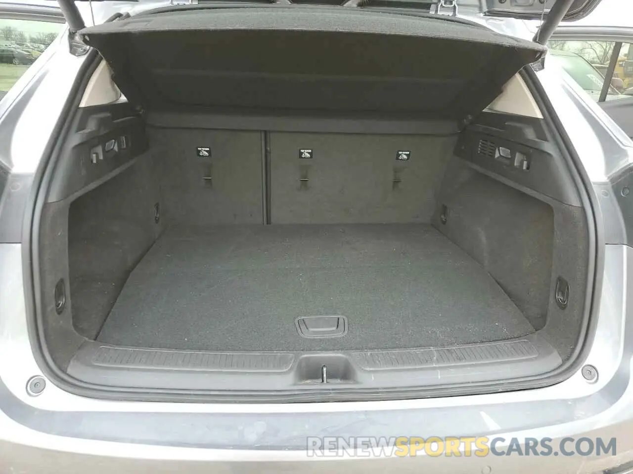 6 Photograph of a damaged car LRBAZLR43ND109035 BUICK ENVISION 2022