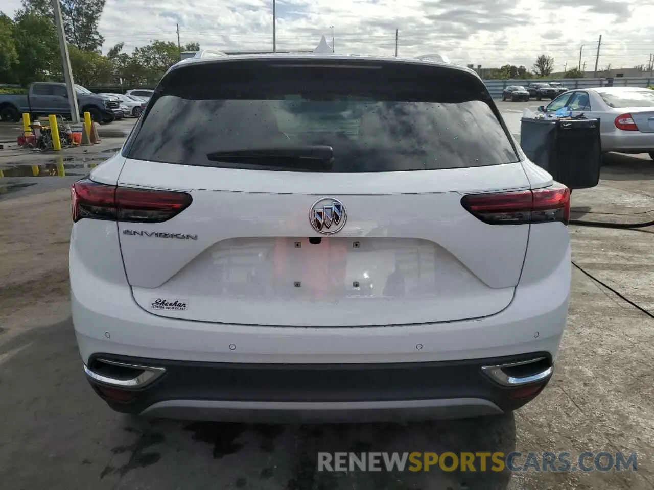 6 Photograph of a damaged car LRBAZLR46ND009866 BUICK ENVISION 2022