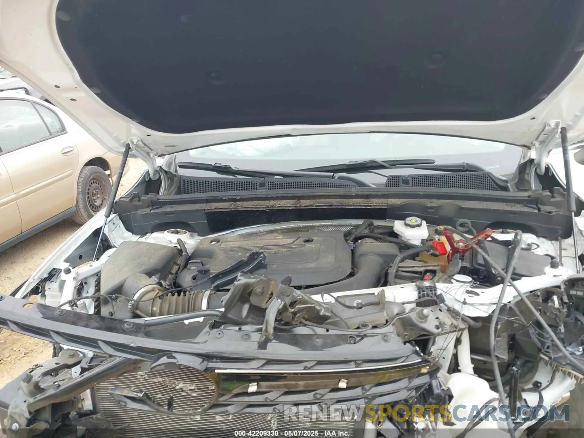 10 Photograph of a damaged car LRBFZNR4XND051345 BUICK ENVISION 2022
