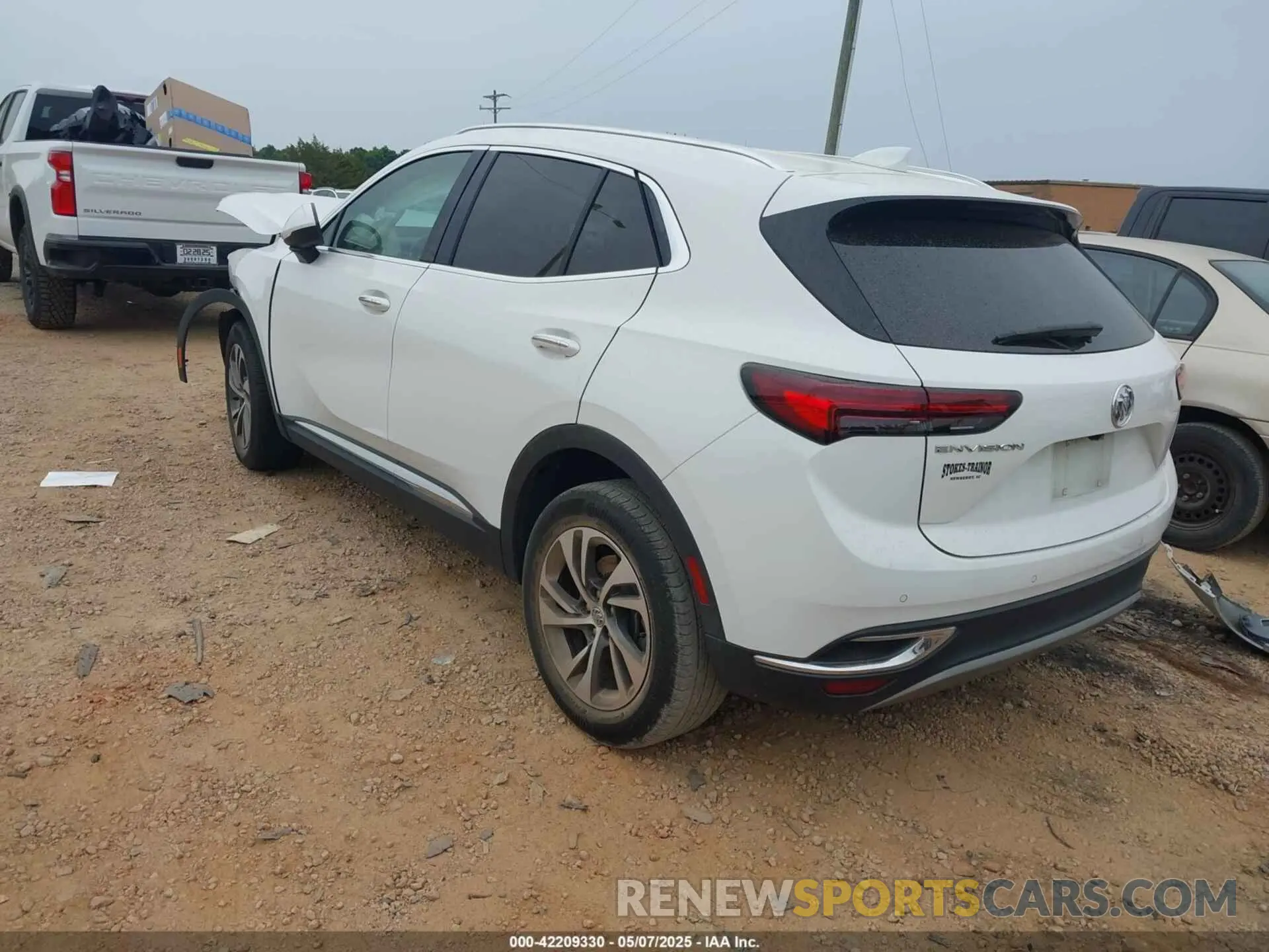 3 Photograph of a damaged car LRBFZNR4XND051345 BUICK ENVISION 2022