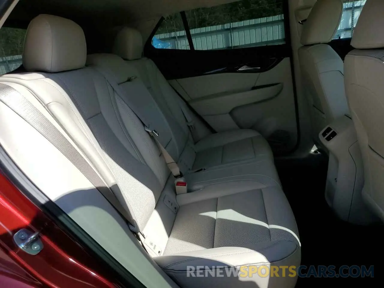 11 Photograph of a damaged car LRBFZNR4XND060966 BUICK ENVISION 2022