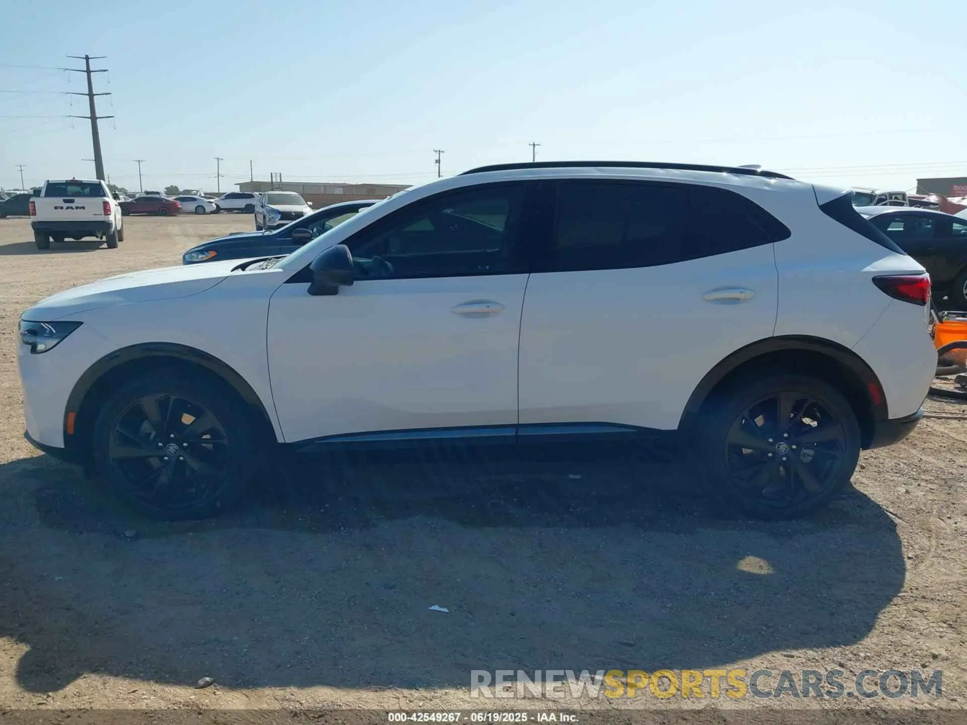 14 Photograph of a damaged car LRBFZPR41ND031495 BUICK ENVISION 2022