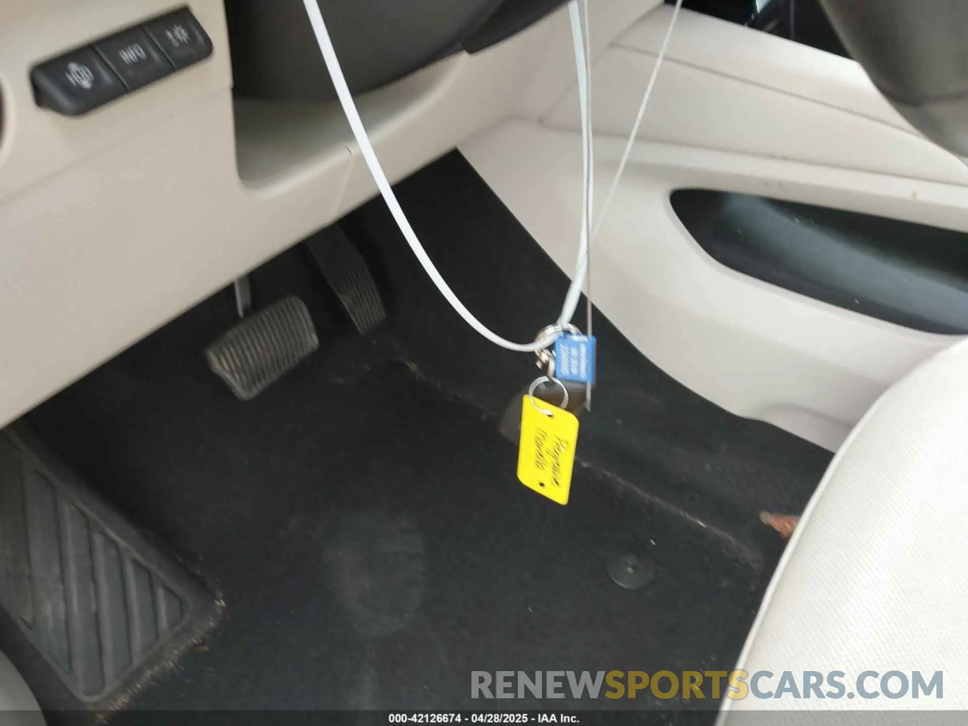 11 Photograph of a damaged car LRBFZRR47ND020593 BUICK ENVISION 2022