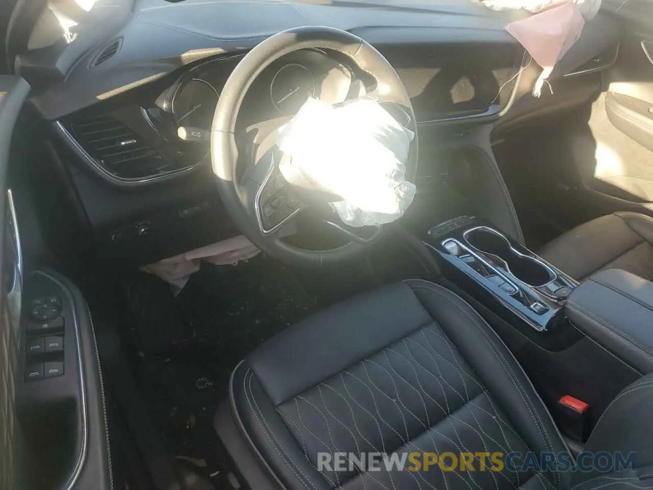 8 Photograph of a damaged car LRBFZRR47ND064268 BUICK ENVISION 2022