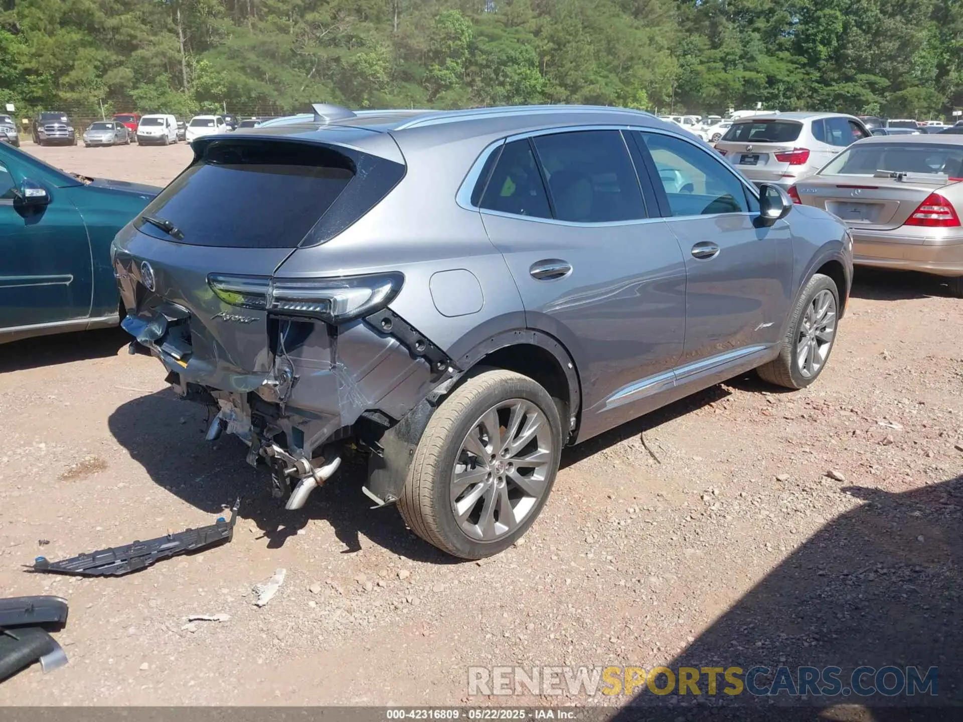 4 Photograph of a damaged car LRBFZRR48ND046314 BUICK ENVISION 2022