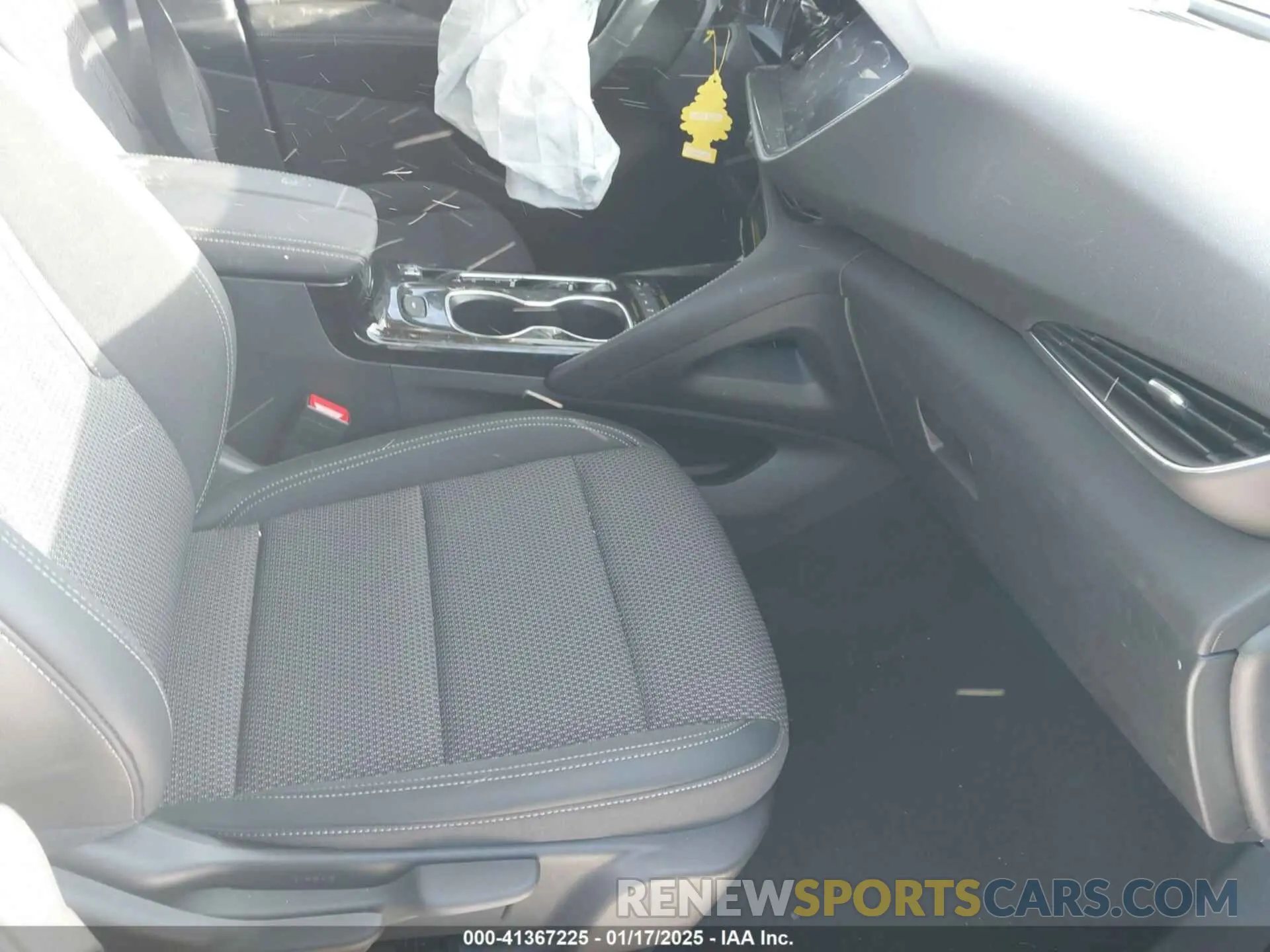 5 Photograph of a damaged car LRBFZMR45PD019996 BUICK ENVISION 2023