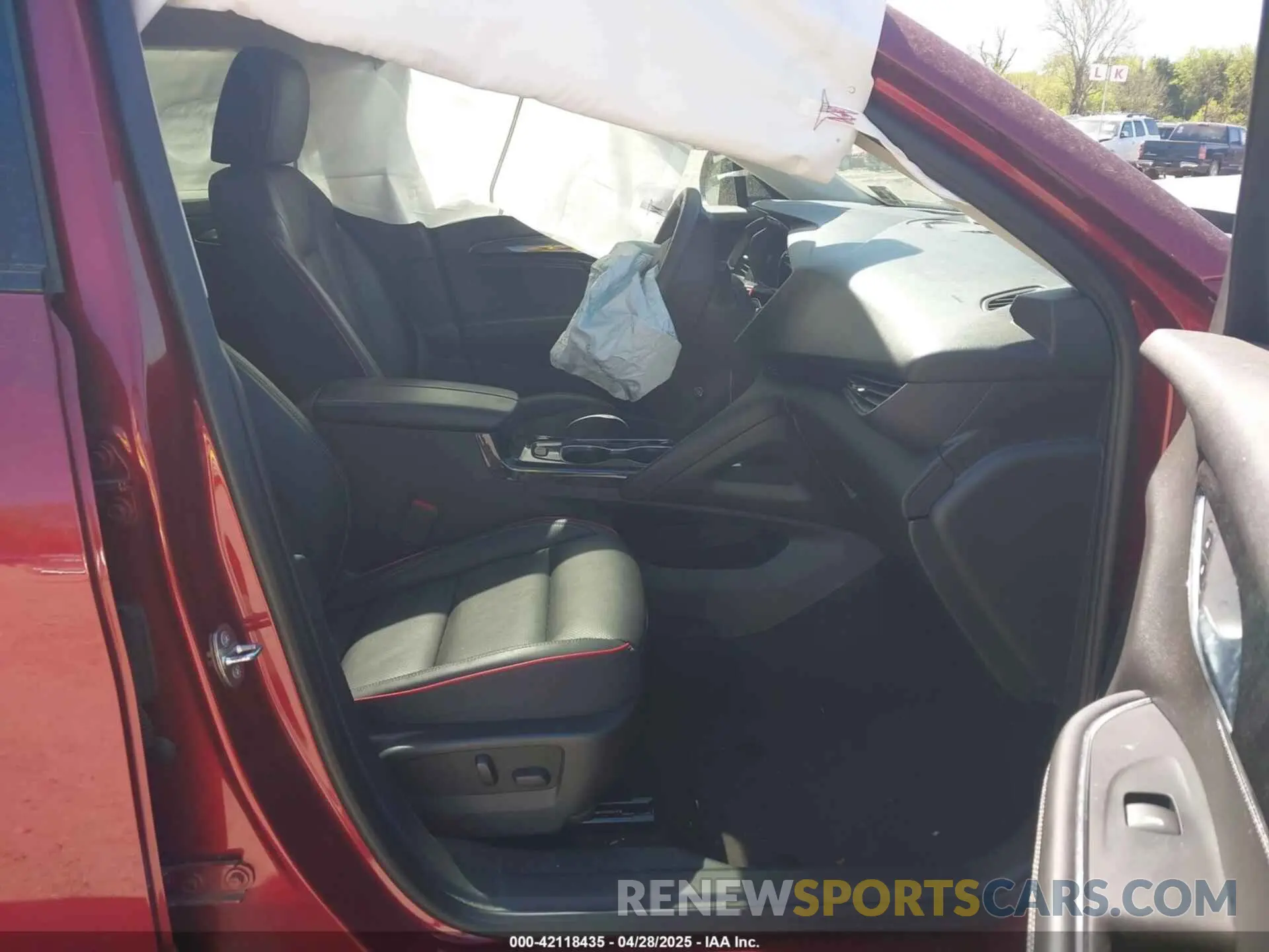 5 Photograph of a damaged car LRBFZNR45PD020538 BUICK ENVISION 2023