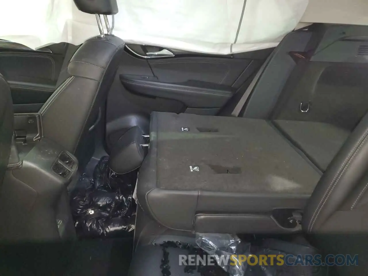 10 Photograph of a damaged car LRBFZNR46PD087259 BUICK ENVISION 2023