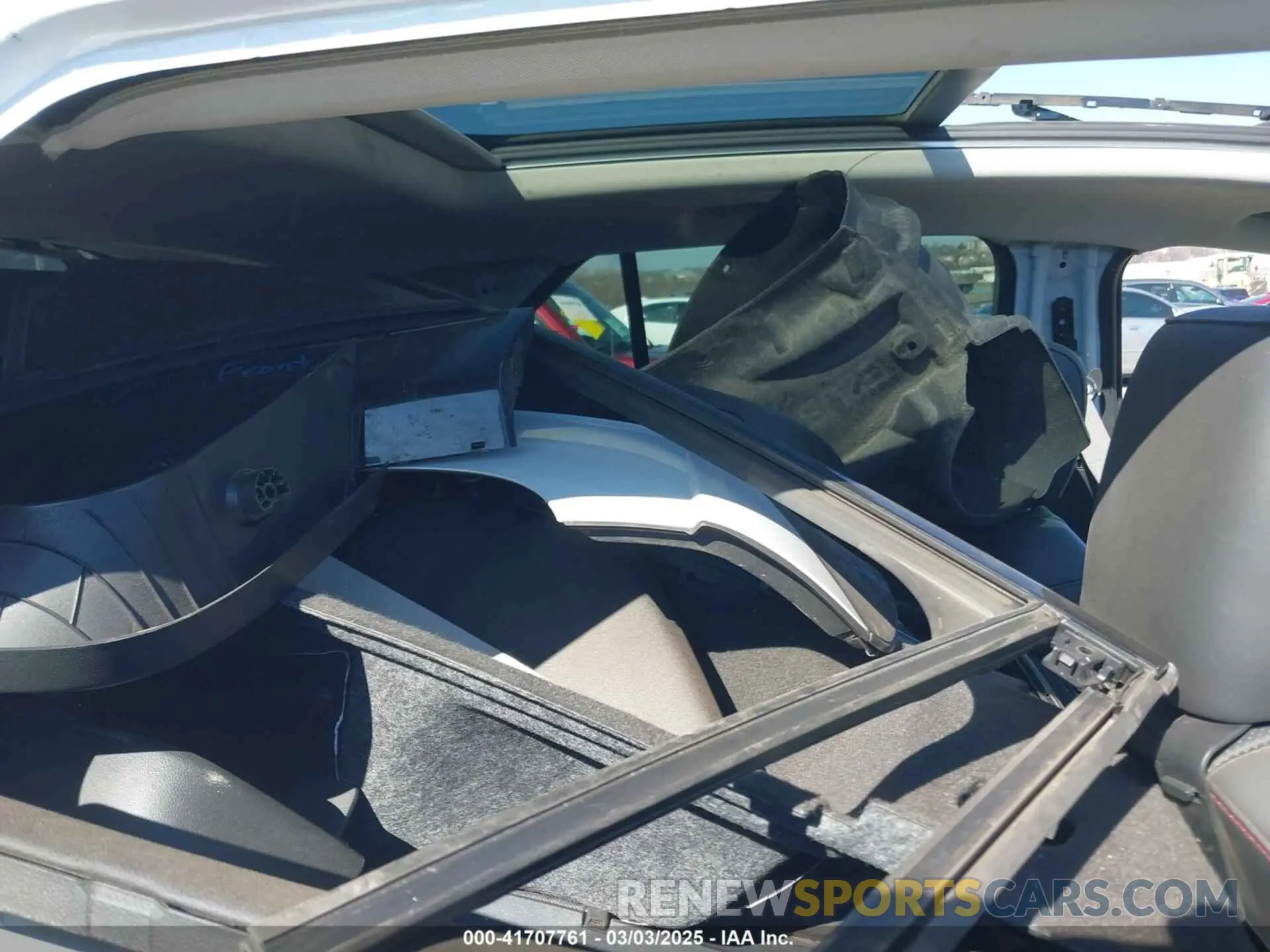 8 Photograph of a damaged car LRBFZPR40PD050512 BUICK ENVISION 2023