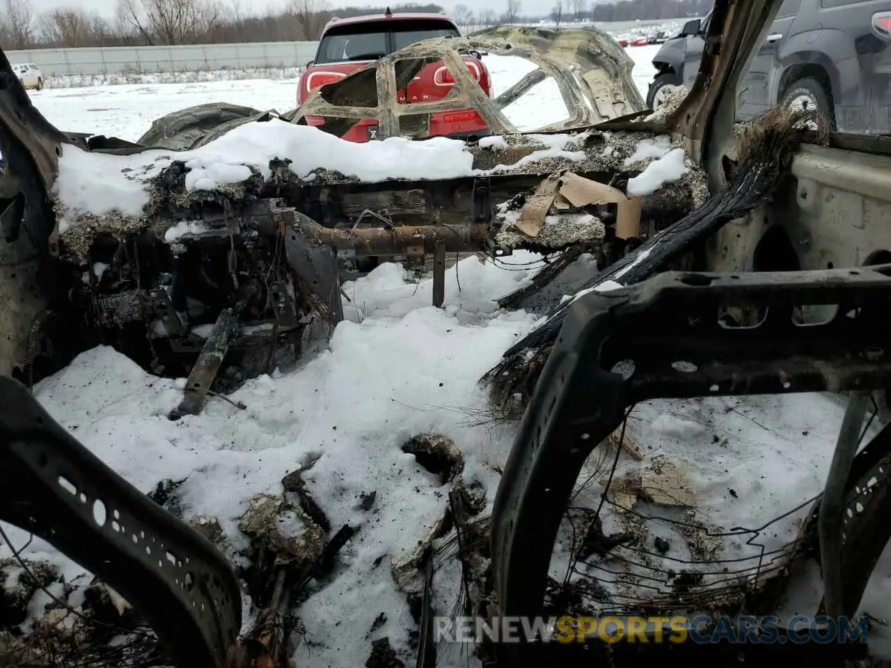 8 Photograph of a damaged car LRBFZME41RD056293 BUICK ENVISION 2024