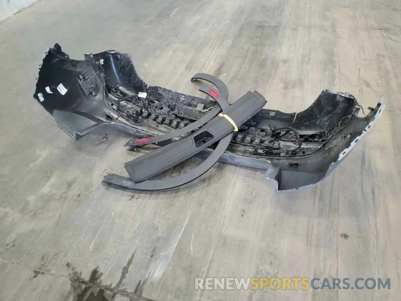 13 Photograph of a damaged car LRBFZME44RD072424 BUICK ENVISION 2024