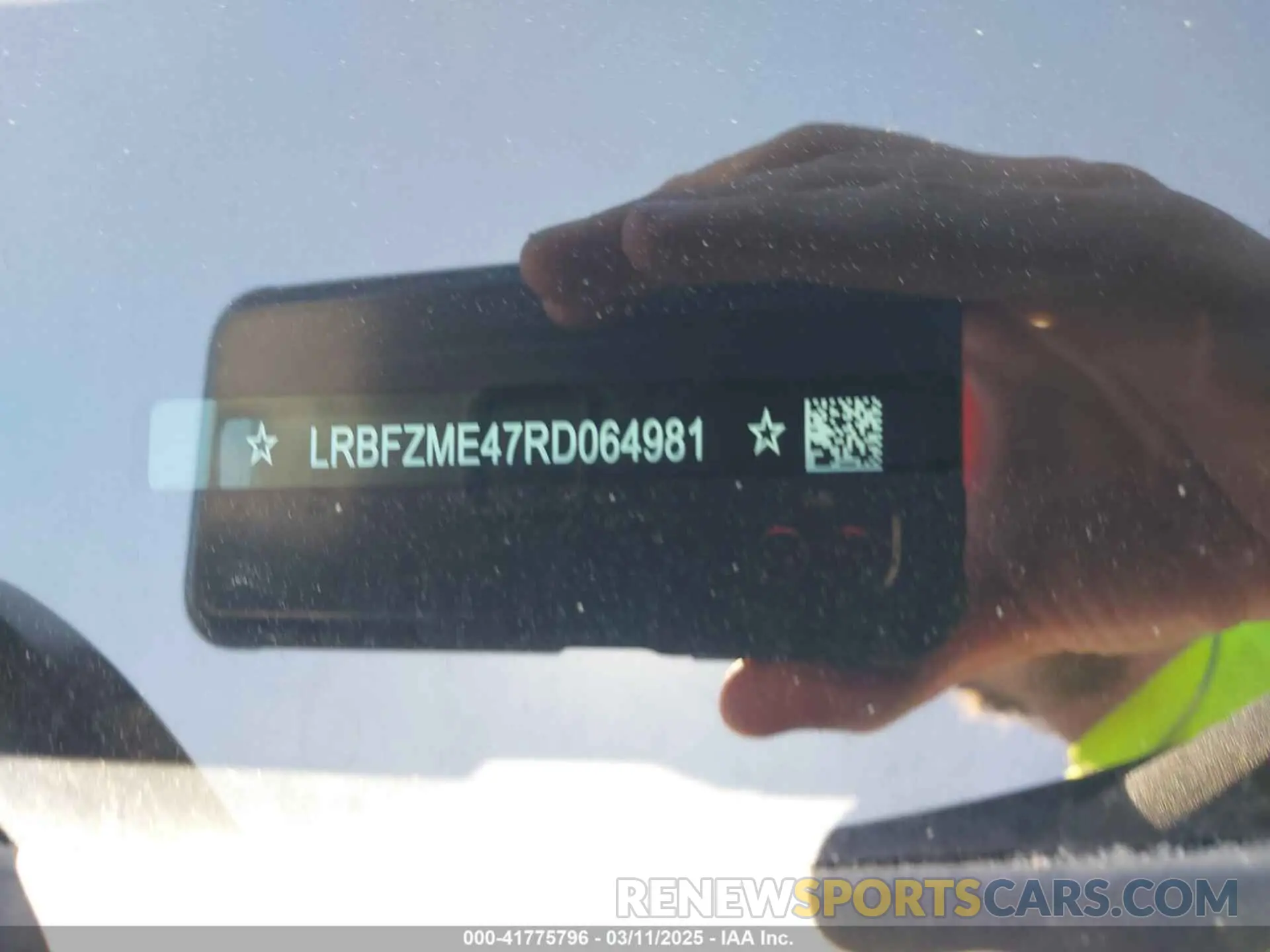 9 Photograph of a damaged car LRBFZME47RD064981 BUICK ENVISION 2024