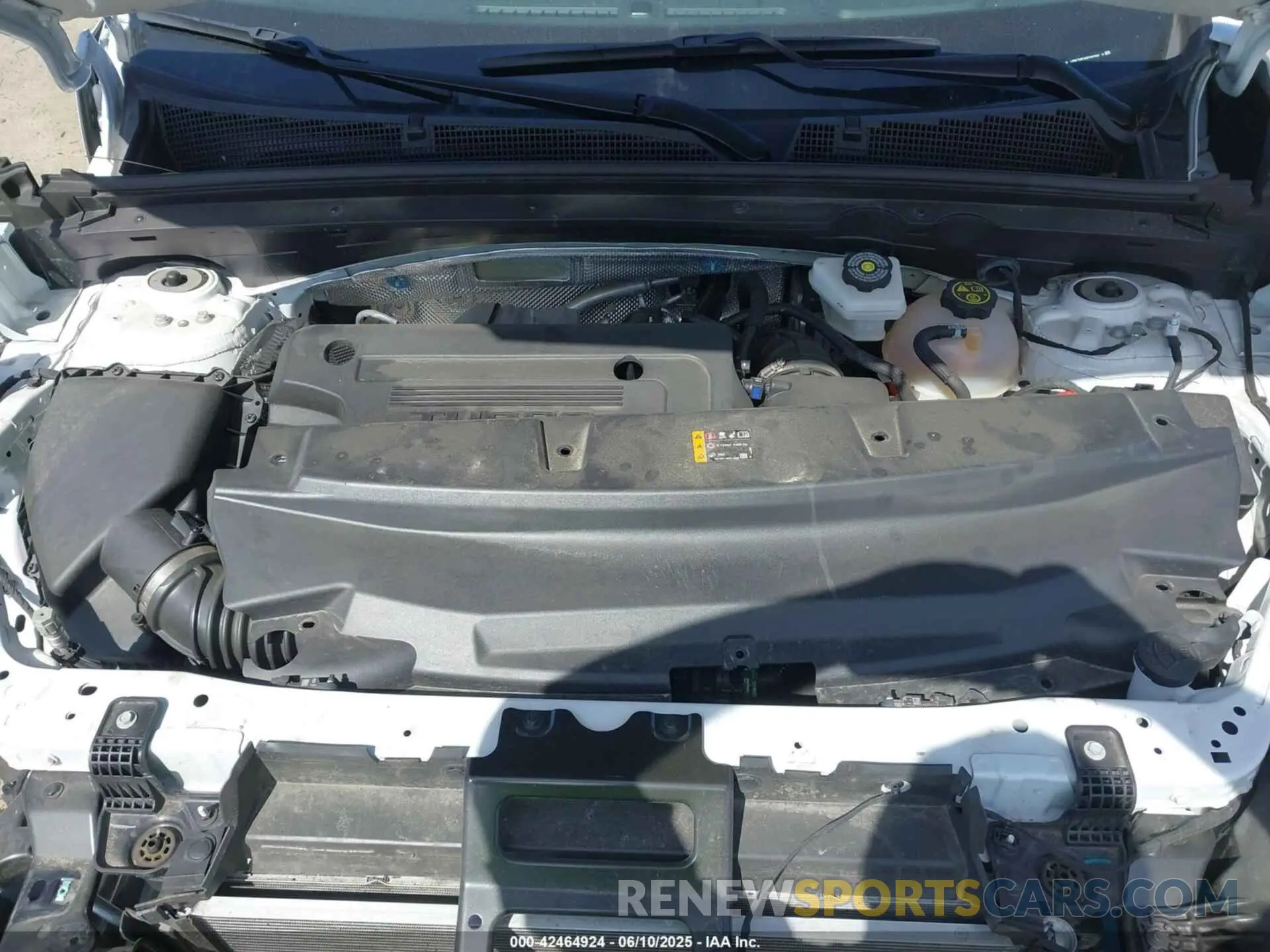 10 Photograph of a damaged car LRBFZME49RD063296 BUICK ENVISION 2024