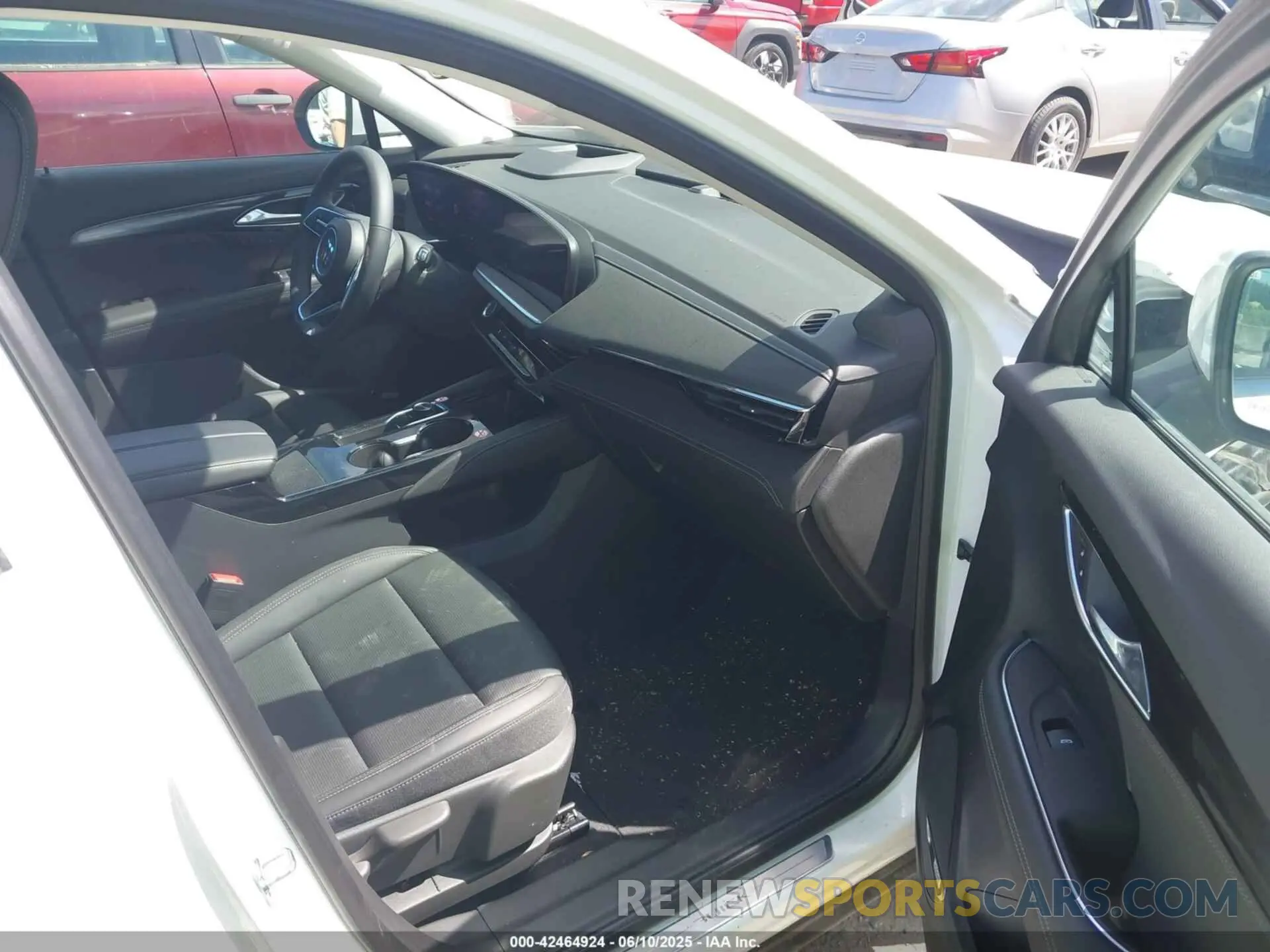 5 Photograph of a damaged car LRBFZME49RD063296 BUICK ENVISION 2024