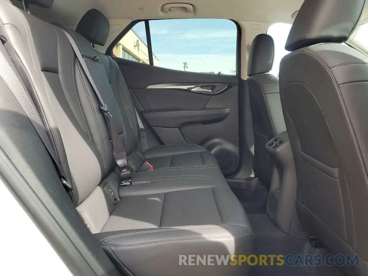10 Photograph of a damaged car LRBFZME4XRD074873 BUICK ENVISION 2024