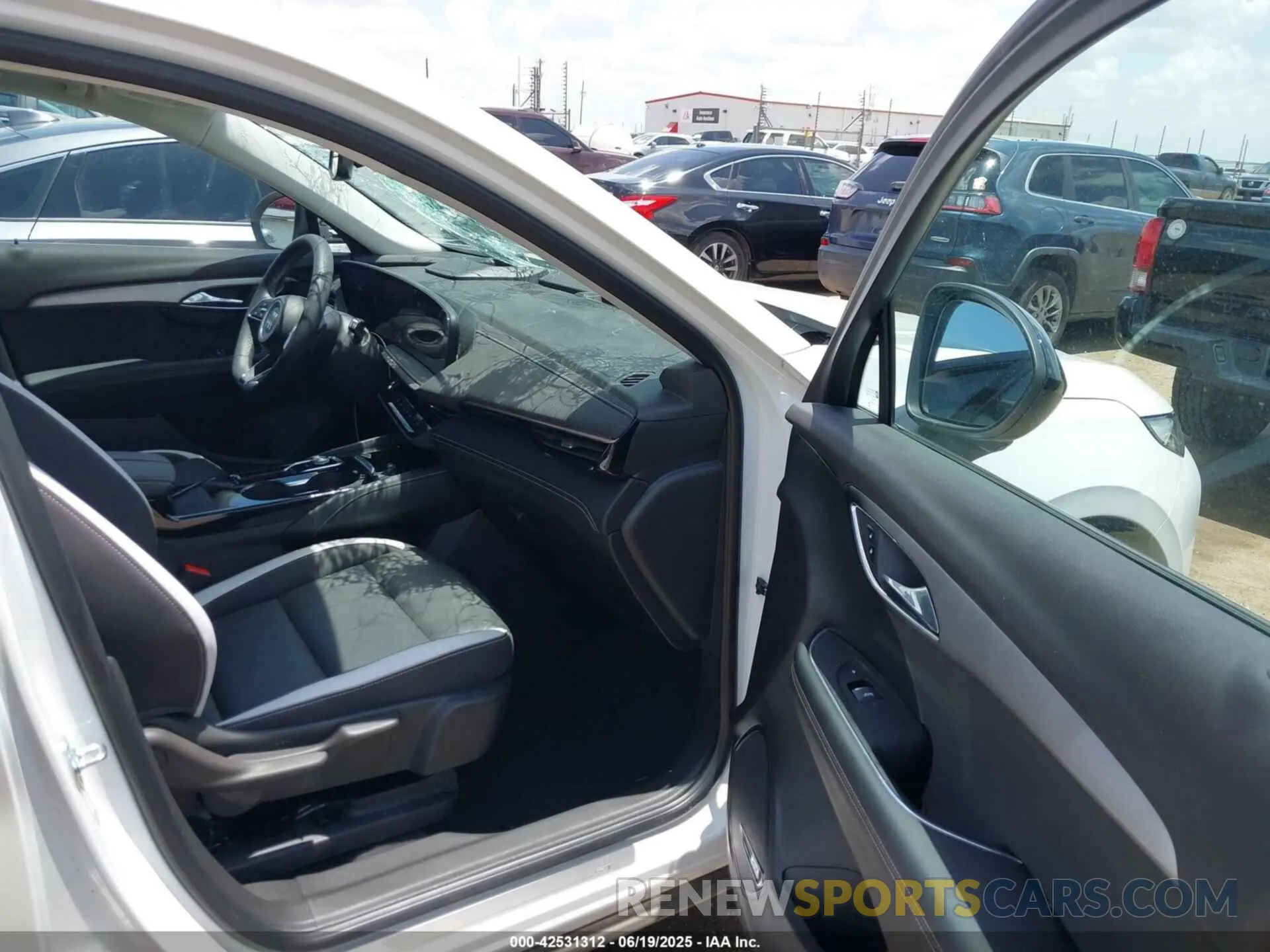 5 Photograph of a damaged car LRBFZPE41RD069692 BUICK ENVISION 2024