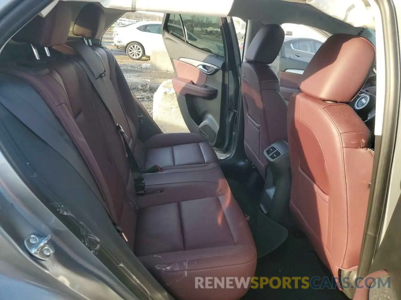 11 Photograph of a damaged car LRBFZPE43RD018775 BUICK ENVISION 2024