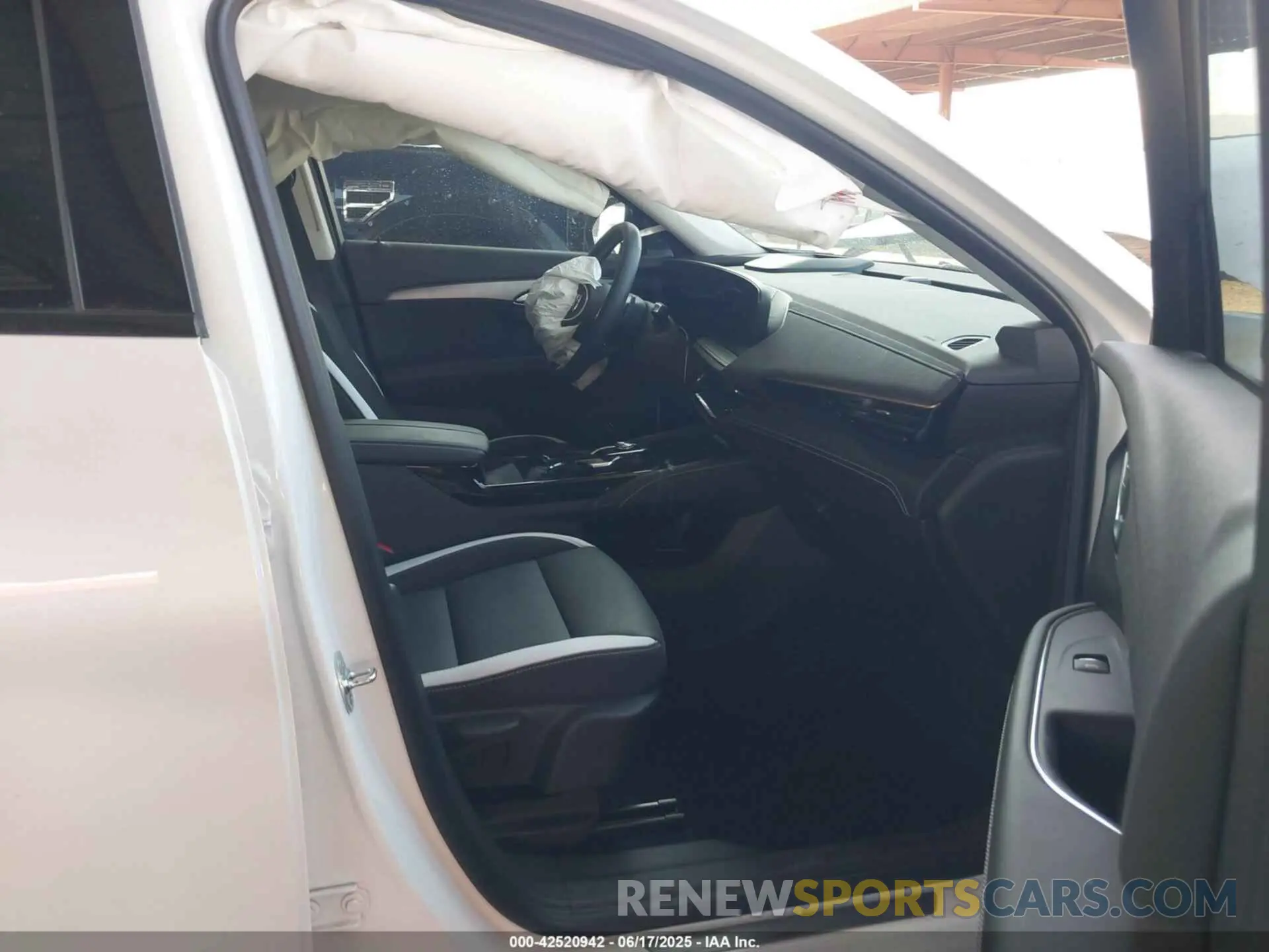 5 Photograph of a damaged car LRBFZPE46RD072118 BUICK ENVISION 2024
