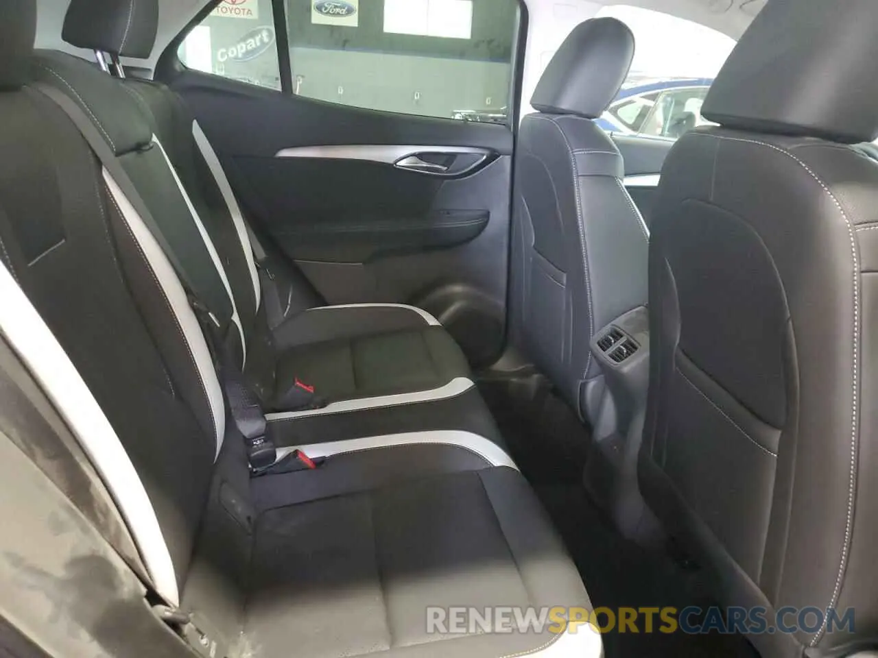 11 Photograph of a damaged car LRBFZPE47RD021842 BUICK ENVISION 2024