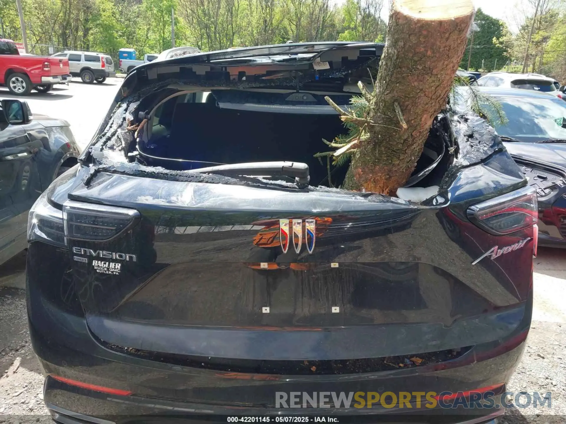 18 Photograph of a damaged car LRBFZSE45RD046984 BUICK ENVISION 2024