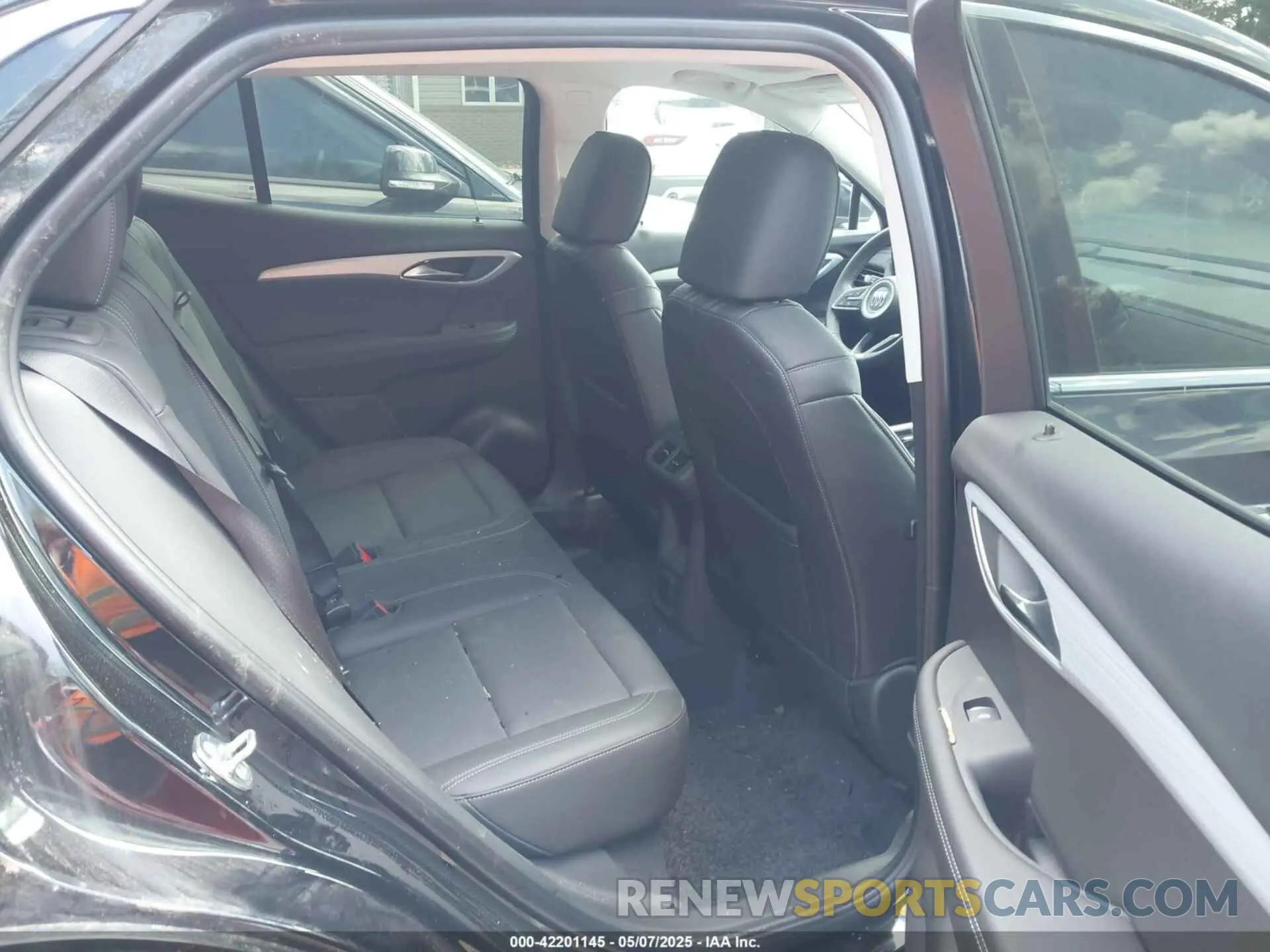 8 Photograph of a damaged car LRBFZSE45RD046984 BUICK ENVISION 2024