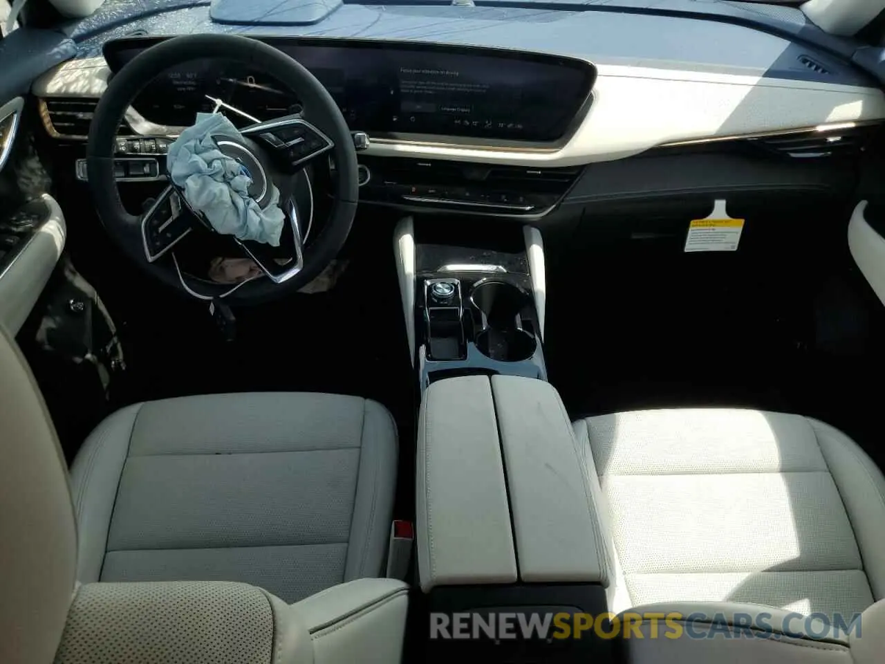 8 Photograph of a damaged car LRBFZME49SD005985 BUICK ENVISION 2025