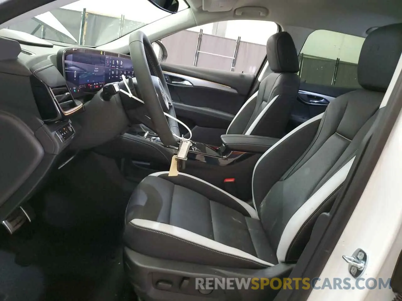 7 Photograph of a damaged car LRBFZLE49SD038642 BUICK ENVISION S 2025