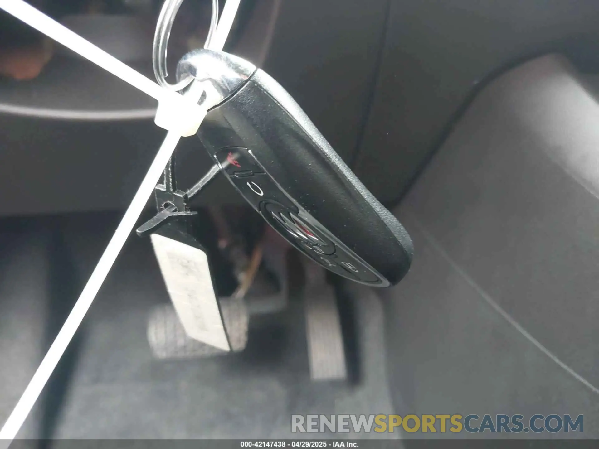 11 Photograph of a damaged car KL47LAE23RB042423 BUICK ENVISTA 2024