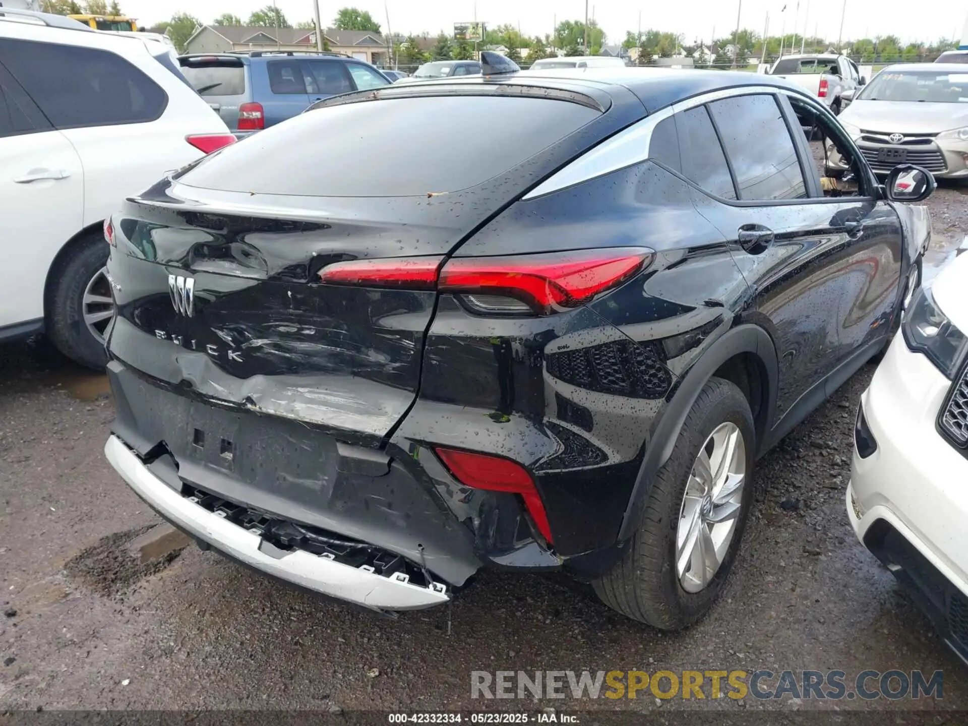 4 Photograph of a damaged car KL47LAE24RB137489 BUICK ENVISTA 2024