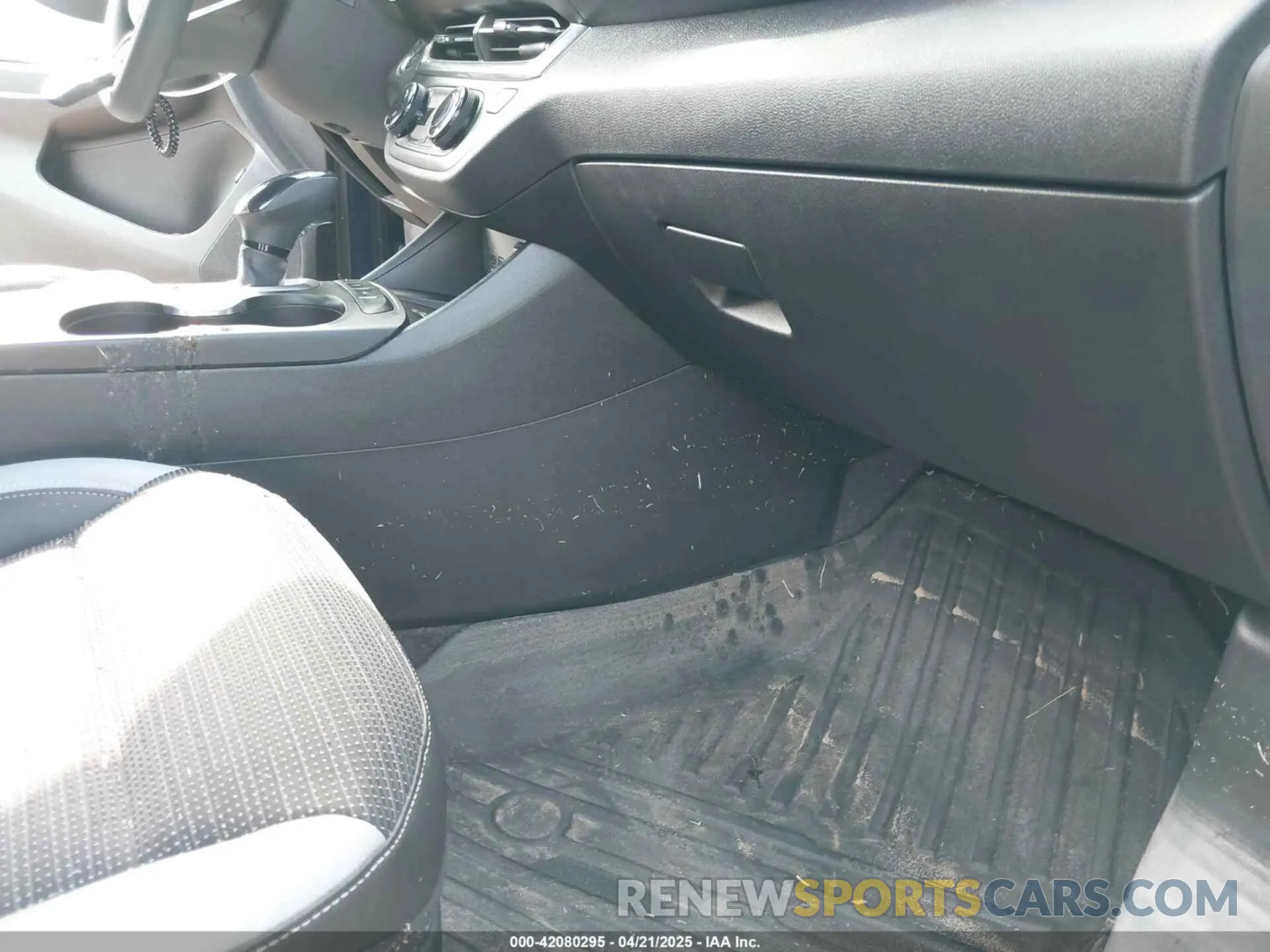 14 Photograph of a damaged car KL47LAE26RB187553 BUICK ENVISTA 2024