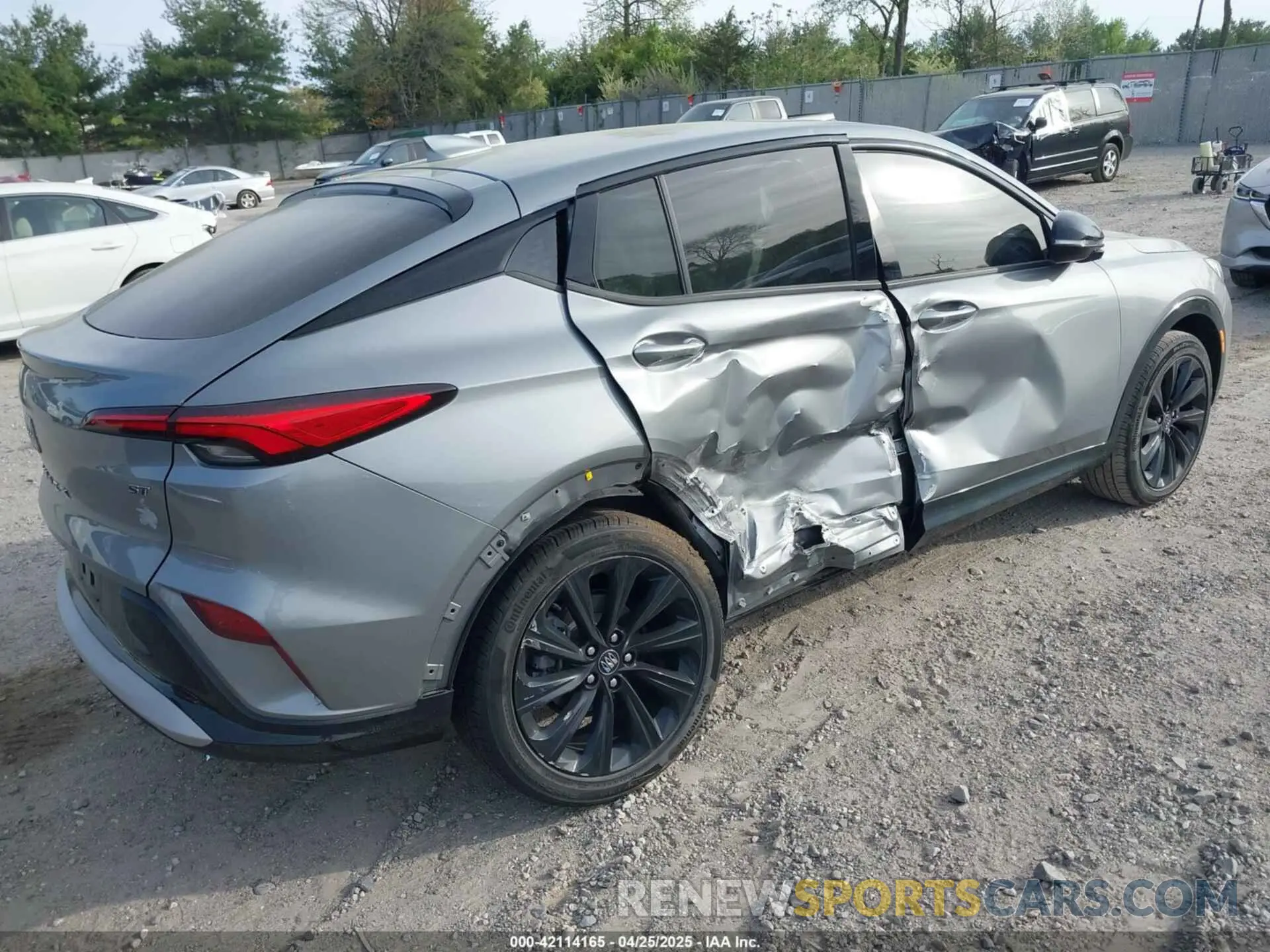 4 Photograph of a damaged car KL47LBE25RB039044 BUICK ENVISTA 2024