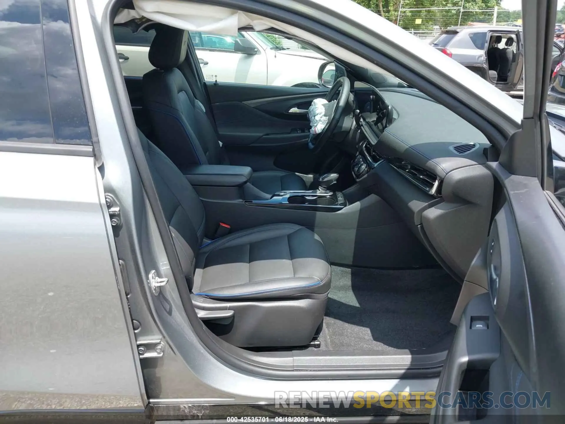 5 Photograph of a damaged car KL47LBE27RB034301 BUICK ENVISTA 2024