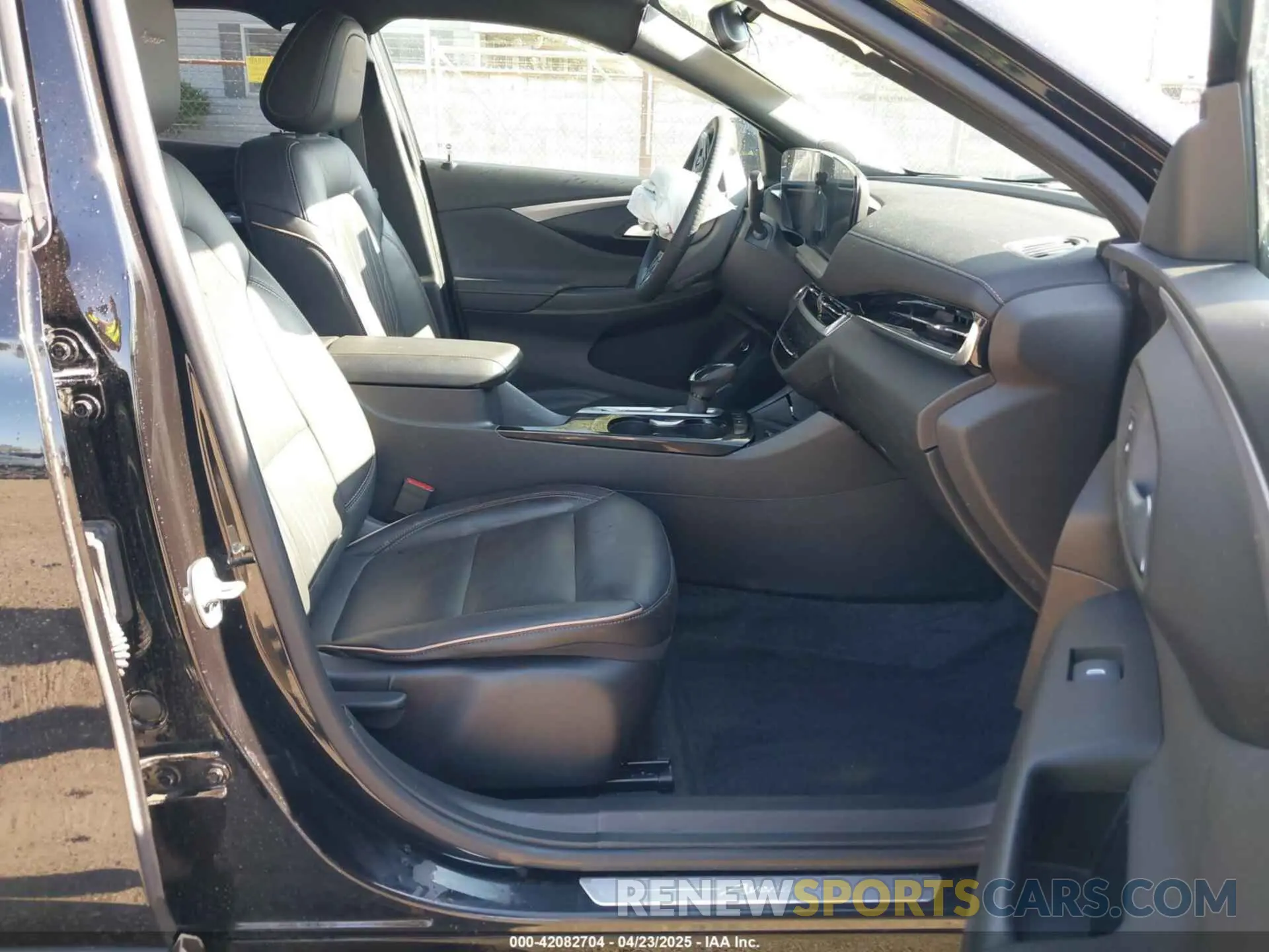 5 Photograph of a damaged car KL47LCE26RB067618 BUICK ENVISTA 2024