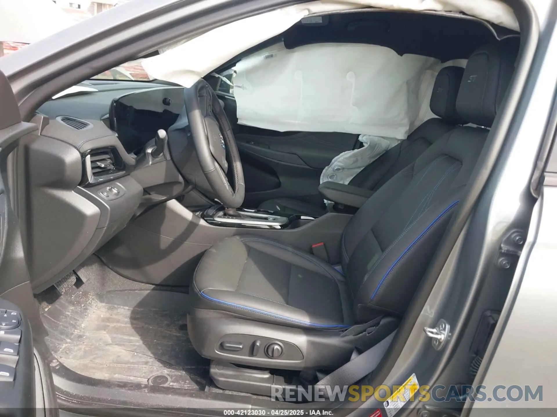 5 Photograph of a damaged car KL47LBEP4SB041899 BUICK ENVISTA 2025
