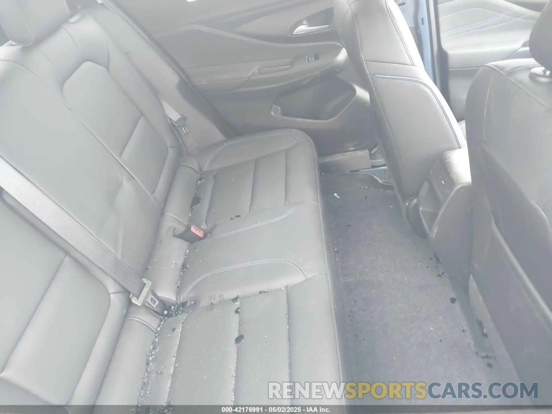 8 Photograph of a damaged car KL47LBEPXSB109185 BUICK ENVISTA 2025