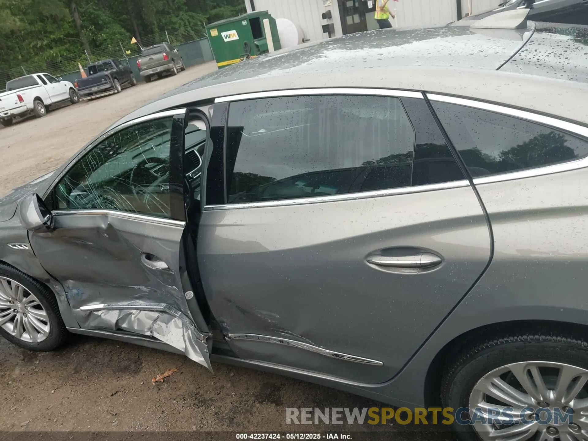 14 Photograph of a damaged car 1G4ZP5SZ4KU111251 BUICK LACROSSE 2019
