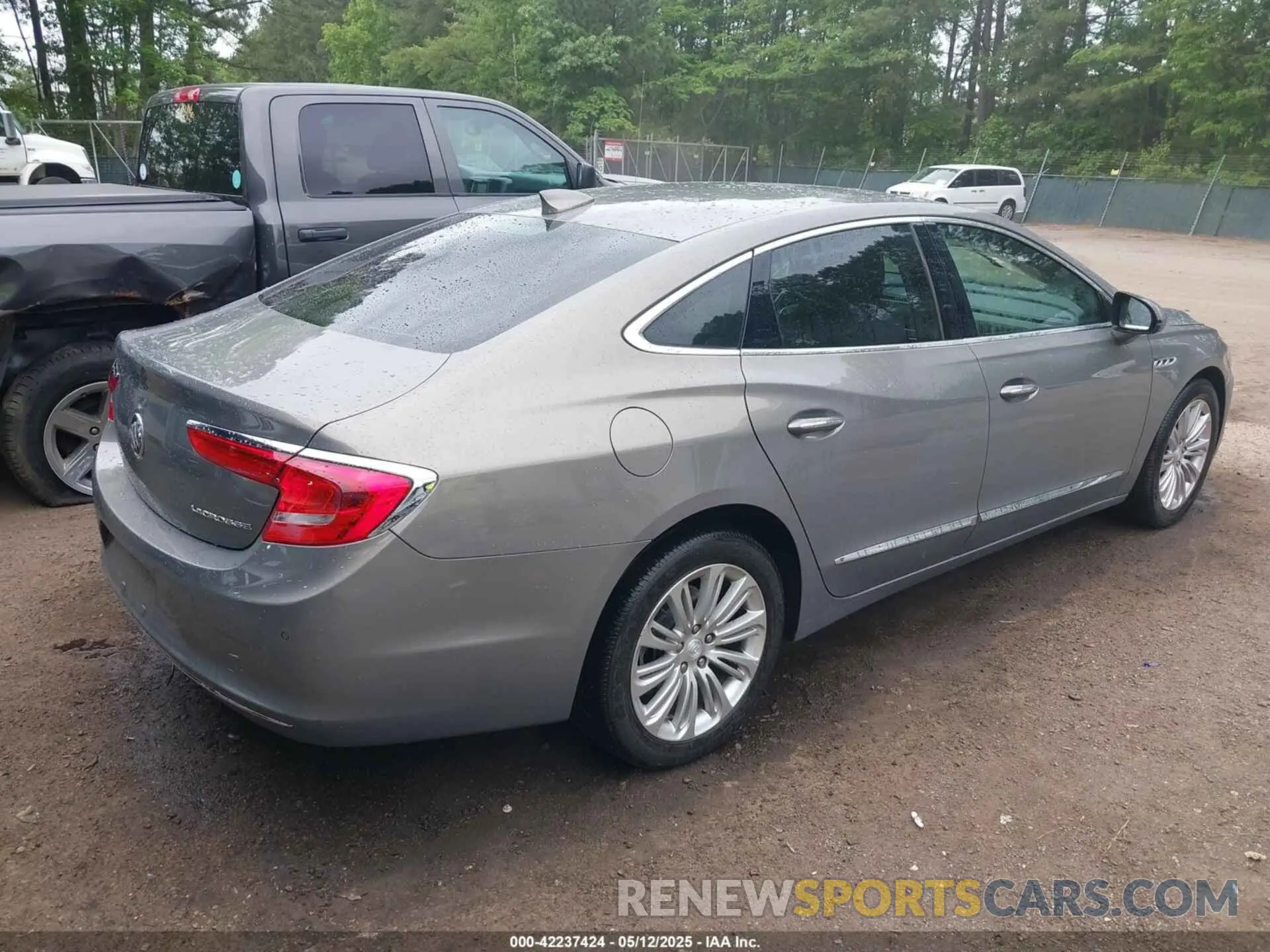 4 Photograph of a damaged car 1G4ZP5SZ4KU111251 BUICK LACROSSE 2019