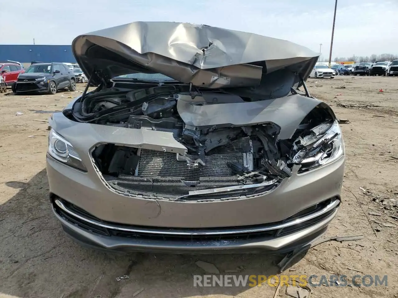 5 Photograph of a damaged car 1G4ZR5SS6KU105822 BUICK LACROSSE 2019