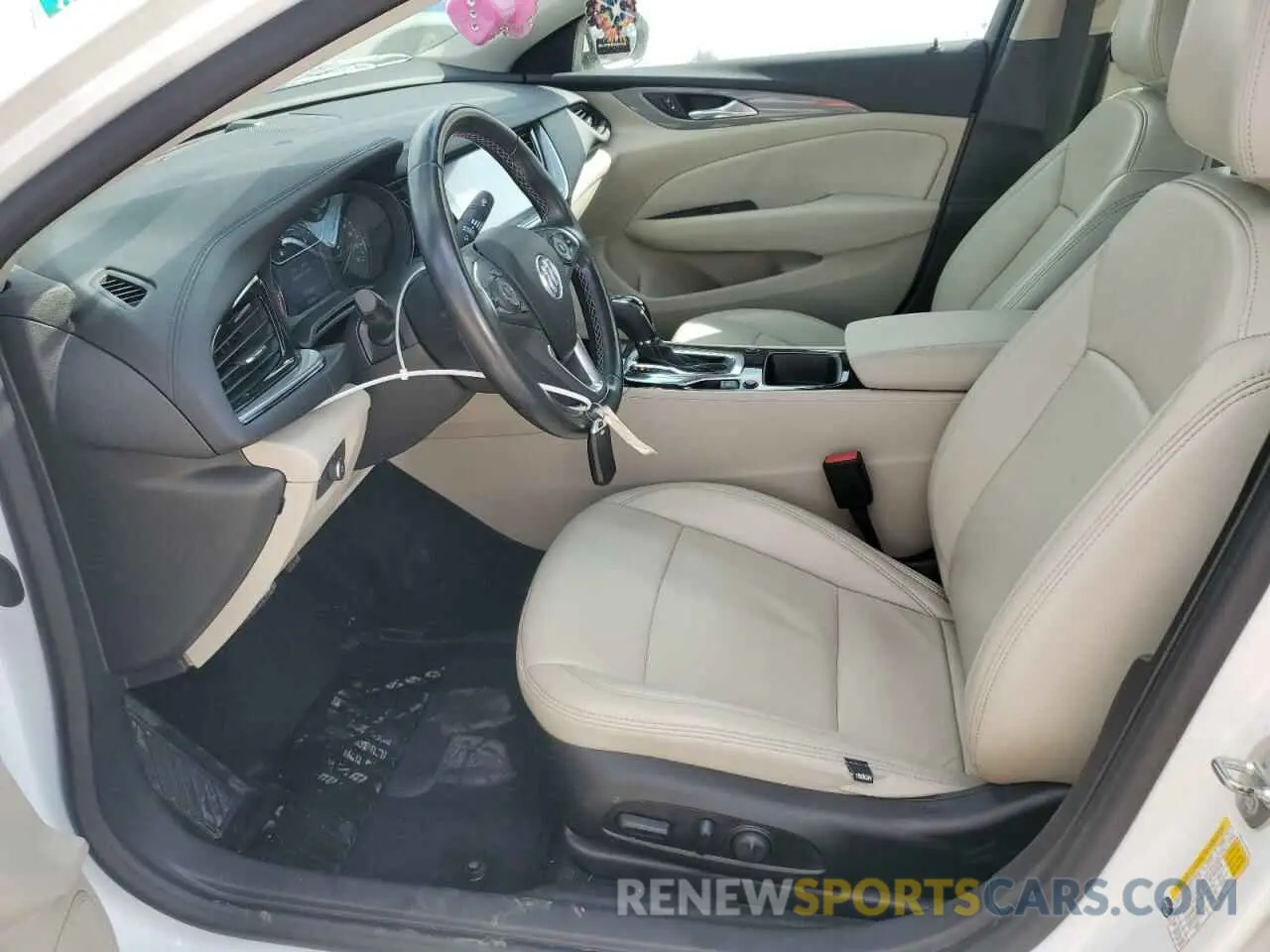 7 Photograph of a damaged car W04GL6SX7K1008171 BUICK REGAL 2019