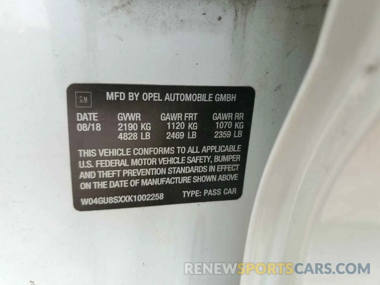 16 Photograph of a damaged car W04GU8SXXK1002258 BUICK REGAL 2019