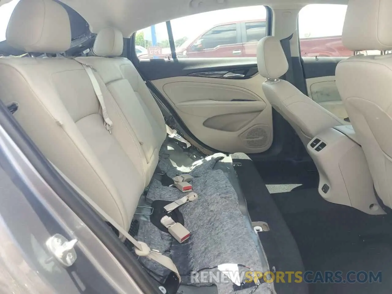10 Photograph of a damaged car W04GP6SX2L1009184 BUICK REGAL 2020