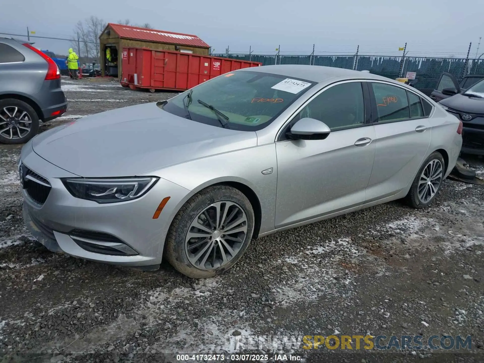 2 Photograph of a damaged car W04GL6SX6K1010154 BUICK REGAL SPORTBACK 2019