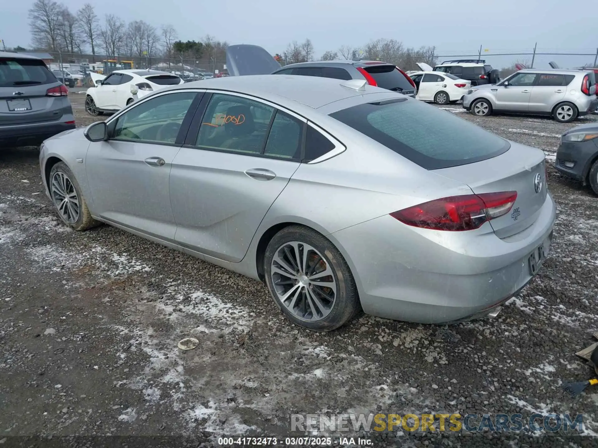 3 Photograph of a damaged car W04GL6SX6K1010154 BUICK REGAL SPORTBACK 2019