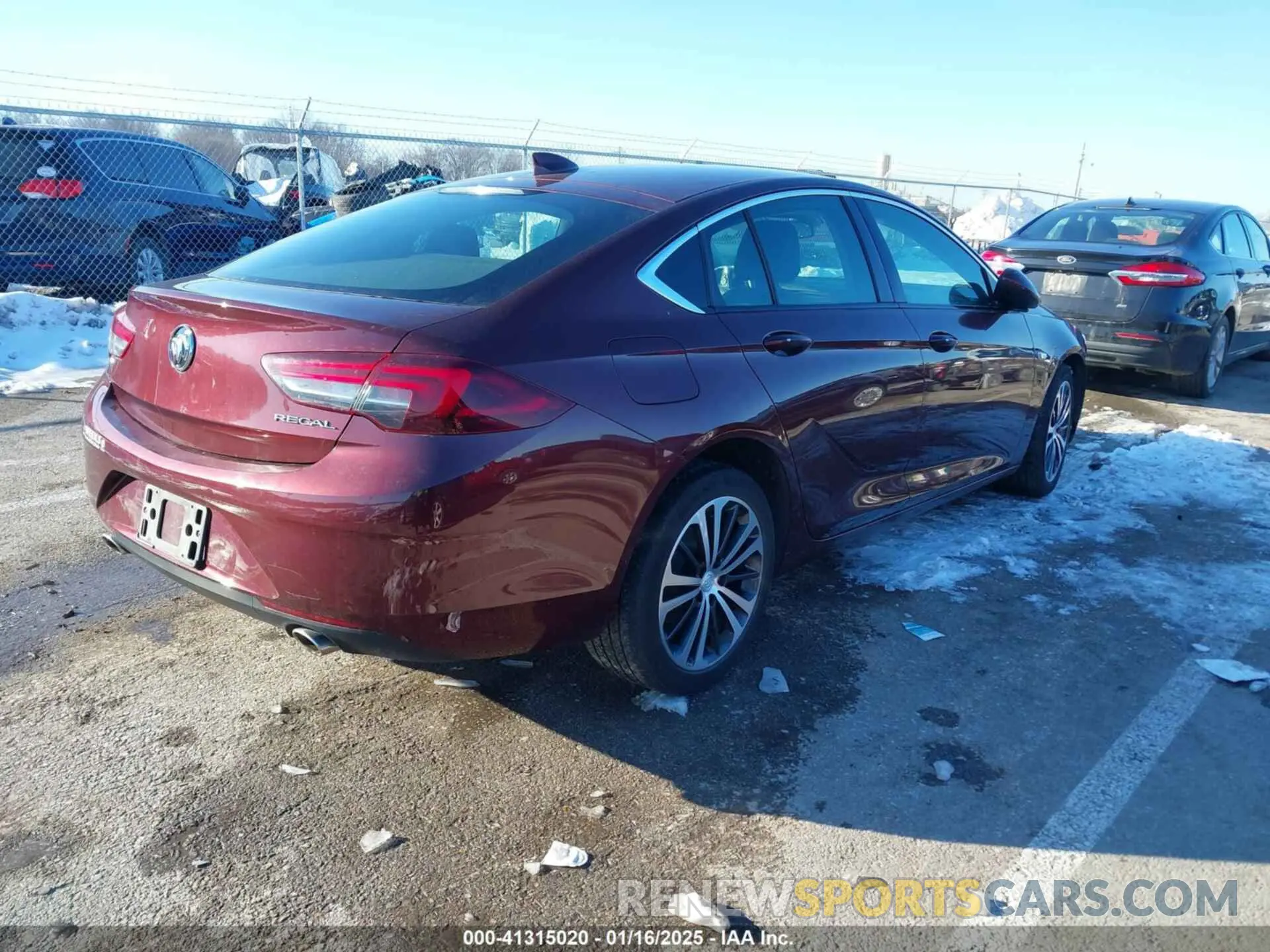 4 Photograph of a damaged car W04GM6SX0K1008235 BUICK REGAL SPORTBACK 2019