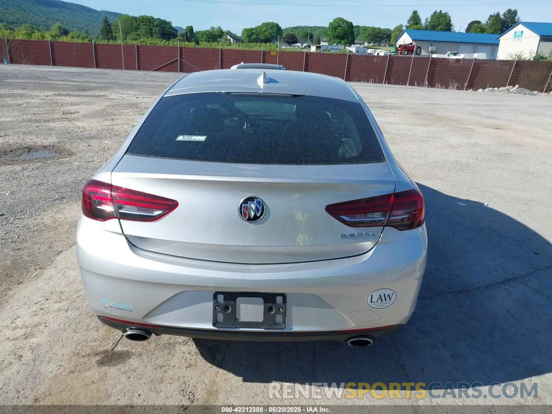 16 Photograph of a damaged car W04GM6SX3K1069840 BUICK REGAL SPORTBACK 2019