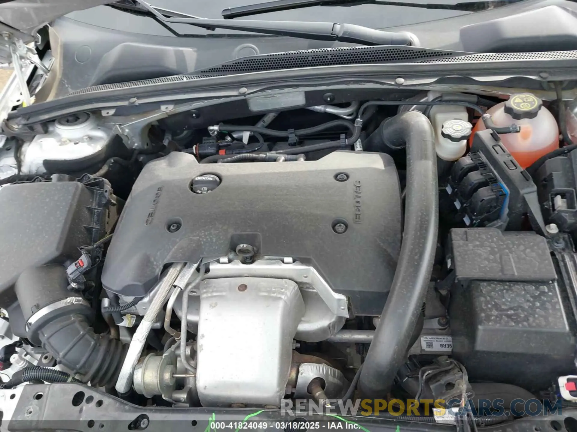 10 Photograph of a damaged car W04GM6SX6K1066687 BUICK REGAL SPORTBACK 2019