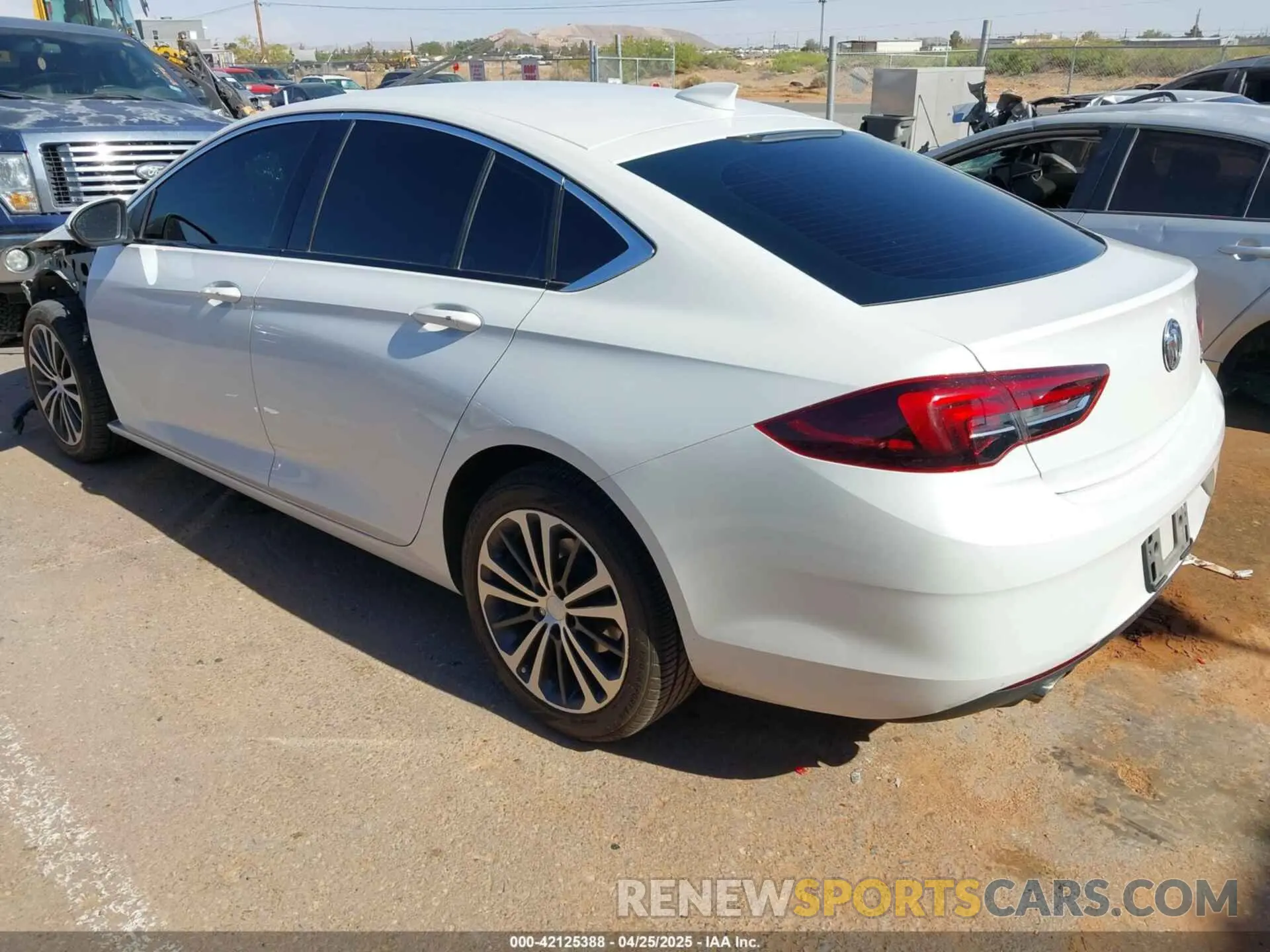 3 Photograph of a damaged car W04GP6SX5K1033588 BUICK REGAL SPORTBACK 2019