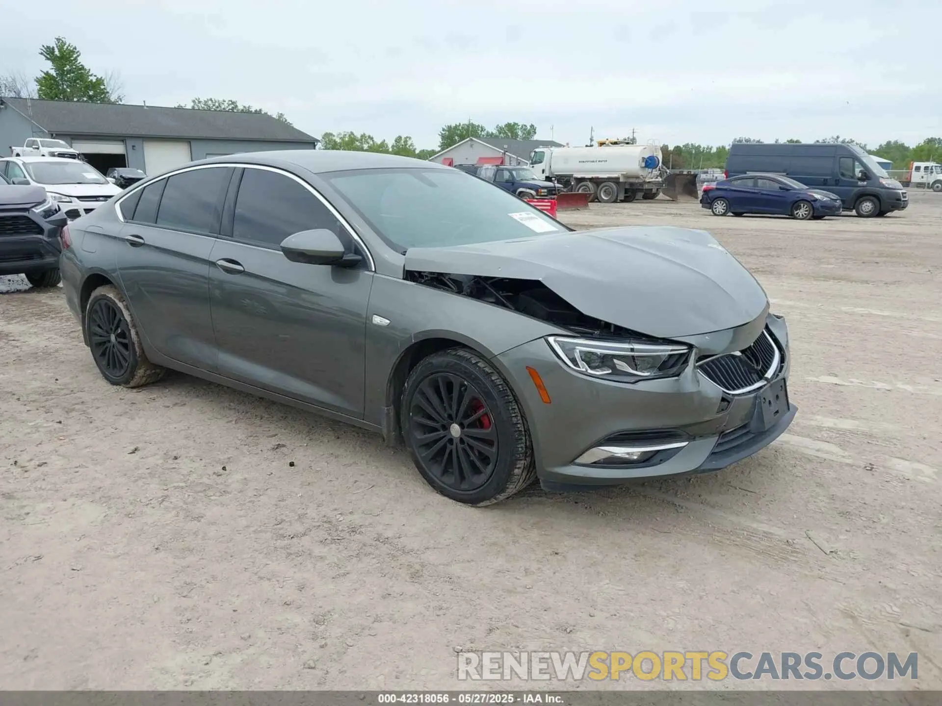 1 Photograph of a damaged car W04GP6SX6K1009087 BUICK REGAL SPORTBACK 2019